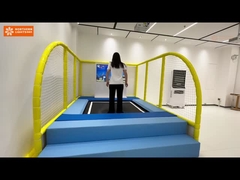 Machine à trampoline intégrée