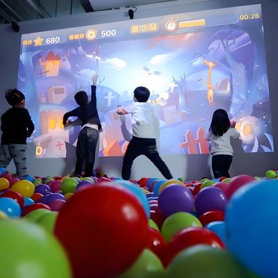 Jeux intégrés de fracas de balle de peojection Projection murale interactive