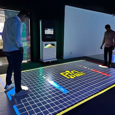 Bon prix Lumières du Nord Plancher Projection interactive Projecteur mobile pour le divertissement en ligne