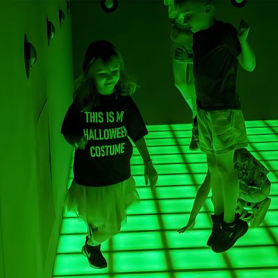 Bon prix Écran de jeu à LED Grille de lumière interactive Jeux actifs LED Grille de danse en ligne
