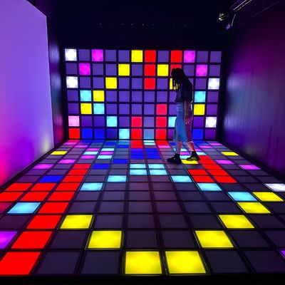 Bon prix Jeu LED actif avec câble interactif 30*30cm en ligne
