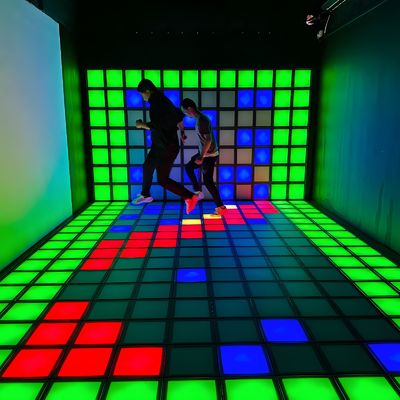 Bon prix Prix d'usine Super Grid Jeu 30cm Jeu actif Lumière interactive Led Dance Floor en ligne