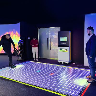 Bon prix Centre de remise en forme Projecteur de sol interactif mobile 5000lm tout en une machine en ligne