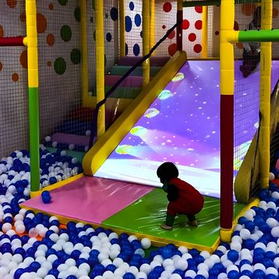 Bon prix Projecteur de jeux interactifs de terrain de jeu intérieur en ligne
