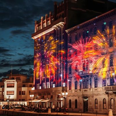 Bon prix Projection murale extérieure interactive Façade de bâtiment architectural 3D Art numérique Projection vidéo en ligne