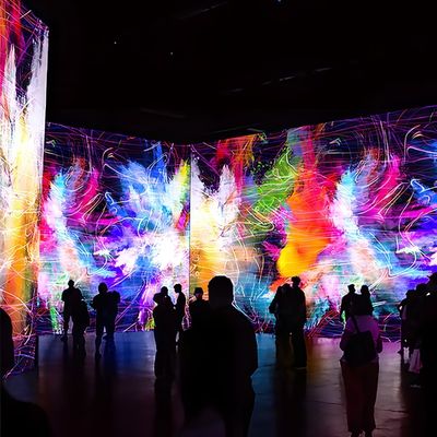 Bon prix Projecteur mural interactif holographique 3200 en ligne