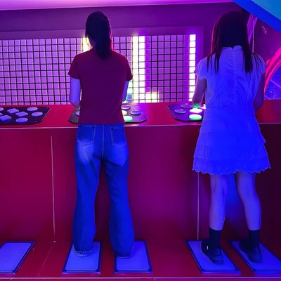 Bon prix Jeux de divertissement sportif Activation de saut interactif Super Grid Challenge Escape Room en ligne