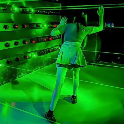 Bon prix Jeu laser lumineux en intérieur Jeu laser labyrinthe mobile professionnel avec logiciel en ligne