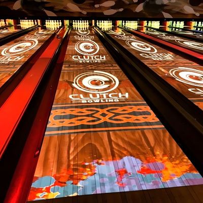 Bon prix Jeu de bowling en intérieur Vente à chaud Équipement de bowling Système de notation Machine de piste de bowling en ligne