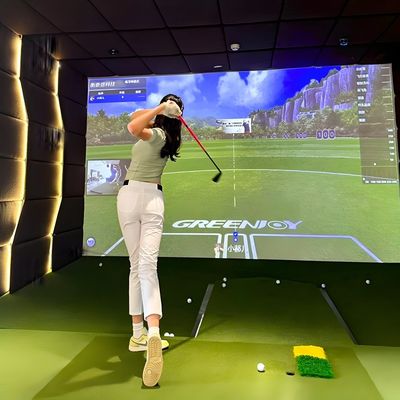 Bon prix Projection 3D Indoor Infrared Induction Simulation de Golf Entraîneur Simulateur de Golf en ligne