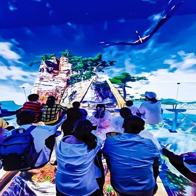 Bon prix Expérience de théâtre en verre suspendu immersif multi-écran 3d en intérieur en ligne