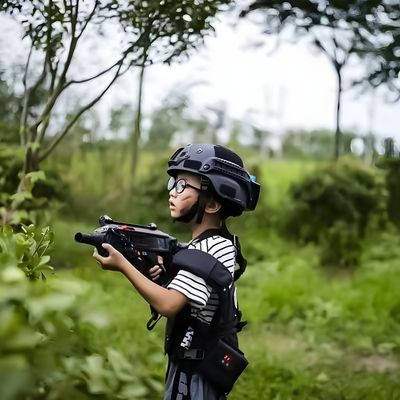 Bon prix Système de laser tag sans fil commercial avec gilet vibrant pour 12-30 joueurs et garantie de 24 mois en ligne