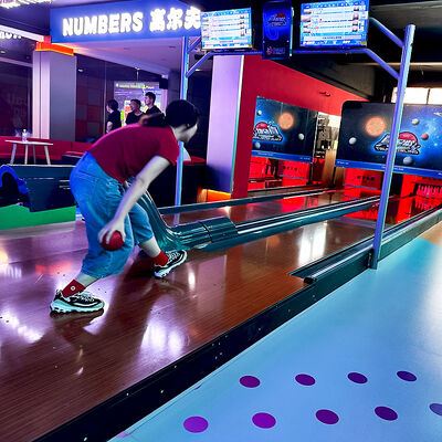 Bon prix Une machine de bowling à piste complète avec un prix avantageux pour le bowling en salle en ligne
