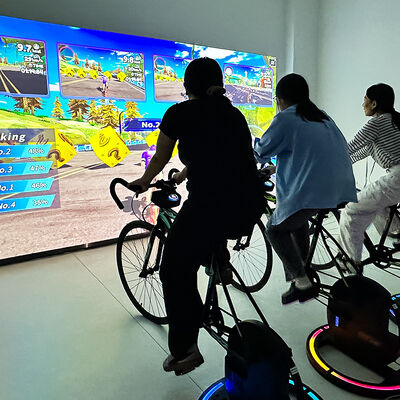 Bon prix Vélo de projection interactif avec 3500 lumens de luminosité et 1280*800 de résolution pour 3 modes de jeu en ligne