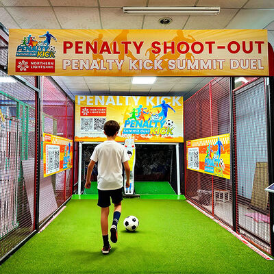 Bon prix Jeu de football interactif avec suivi de caméra à haute vitesse et réaction de gardien de but en temps réel pour 1 à 4 joueurs en ligne