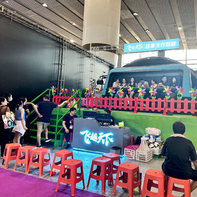 Bon prix Théâtre Dome de marque avec personnalisation du logo pour plus de 10 passagers avec sièges mobiles en ligne