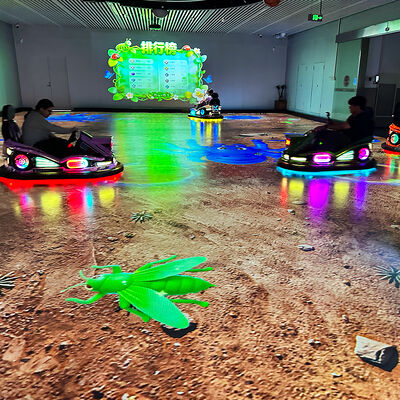 Qualité Système de kart à dérive avec projection au sol, conception personnalisée, 8 jeux intégrés et batterie 36V pour parcs à thème Usine