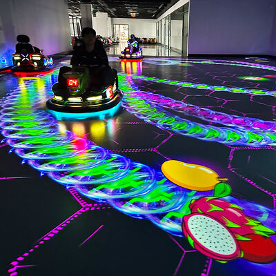Qualité Système de projection Kart Arena avec 8 jeux intégrés, espace personnalisé et batterie 36V pour une utilisation commerciale en intérieur Usine