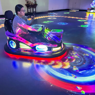 Bon prix Système de karting interactif personnalisé avec 8 jeux intégrés et batterie 36V pour les parcs à thème en ligne
