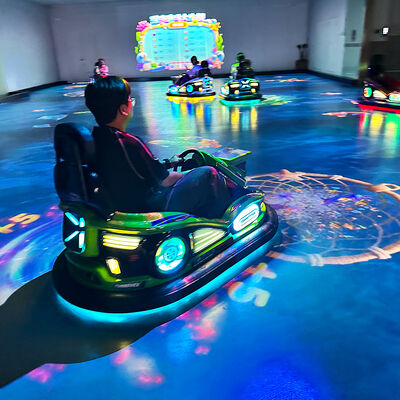 Qualité Système de projection AR Kart personnalisé avec 8 jeux intégrés et batterie 36V pour attractions intérieures Usine