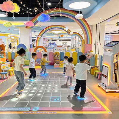 Qualité 4100 Lumens Mobile avec roulettes Conception tout-en-un Projecteur interactif au sol et système de projection interactive au sol pour centres de divertissement familial Usine